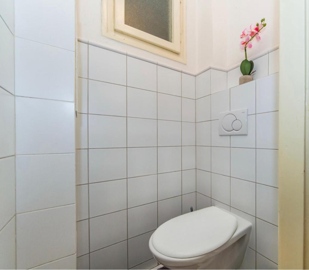 Apartamento Cosy Flat In The Heart Of Praga Exterior foto