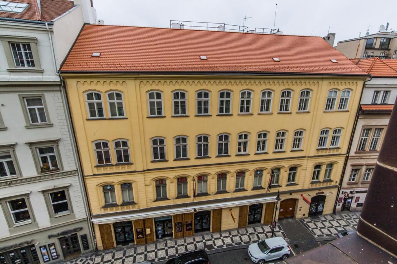 Apartamento Cosy Flat In The Heart Of Praga Exterior foto