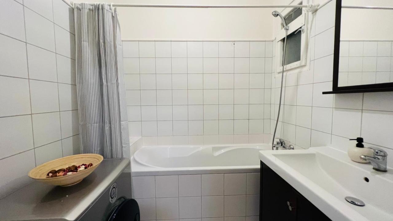 Apartamento Cosy Flat In The Heart Of Praga Exterior foto